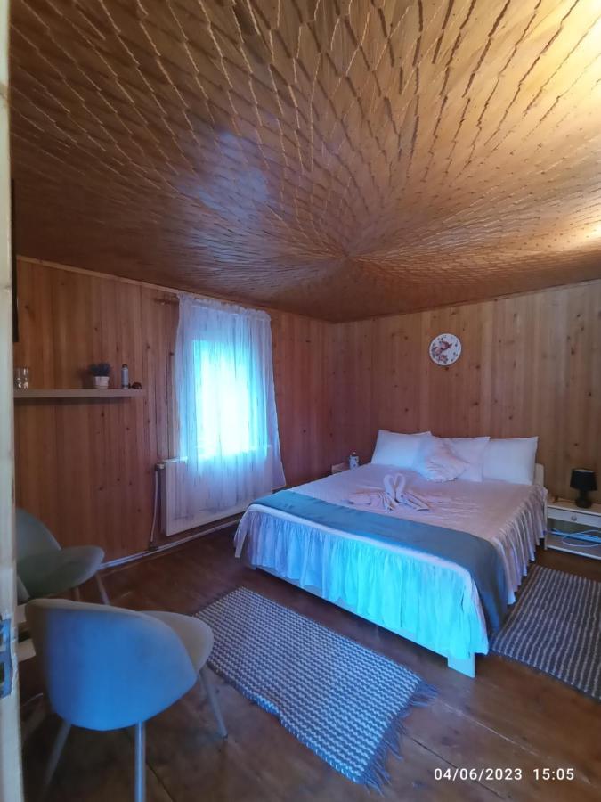 Maison d'hôtes Casa Soveja Rucareni Extérieur photo